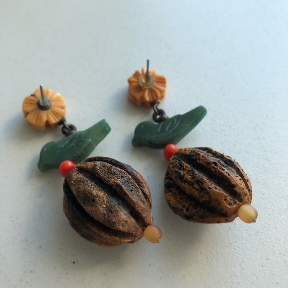 Vintage Carved Jade Earrings - Picture 3 of 3